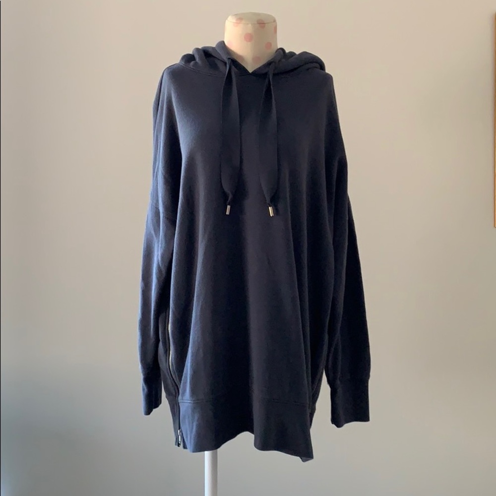 Aerie sweatshirt with zippers on side